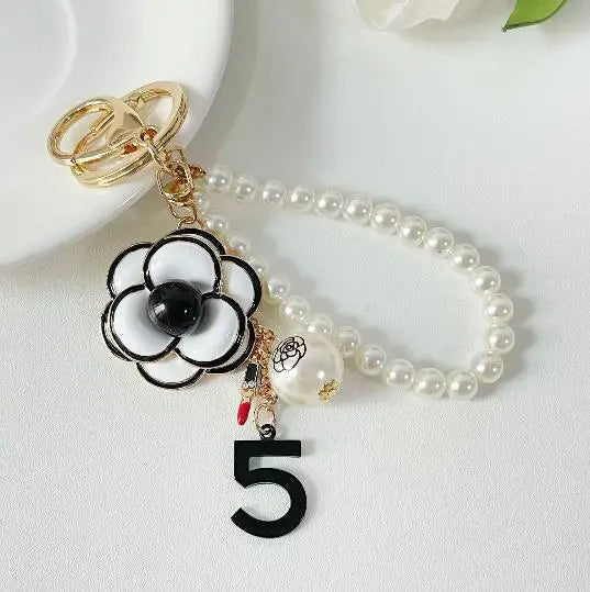 Luxury Camellia Keychain – Alloy & Fabric Flower Jewelry for Women