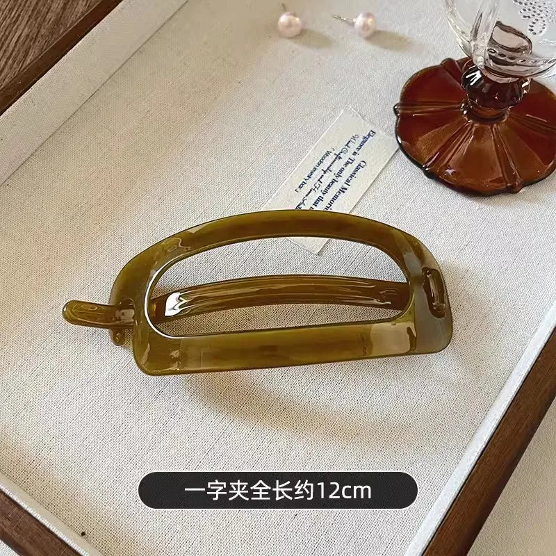 Oval Hair Claw Clip