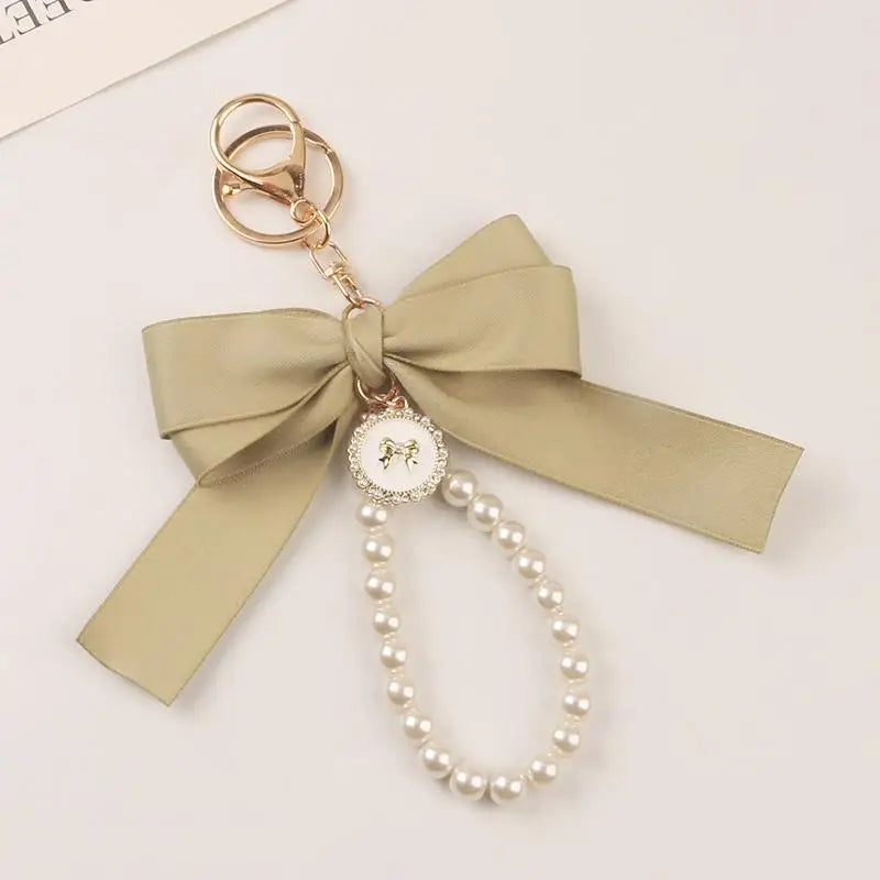 Luxury Pearl Bow Keychain