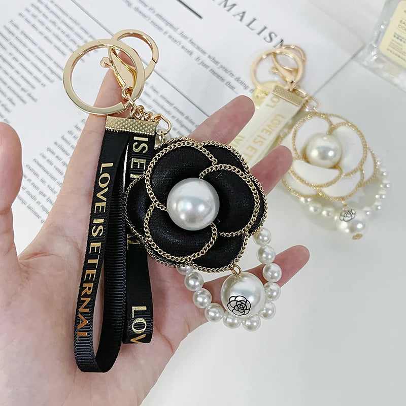 Luxury Camellia Keychain – Alloy & Fabric Flower Jewelry for Women