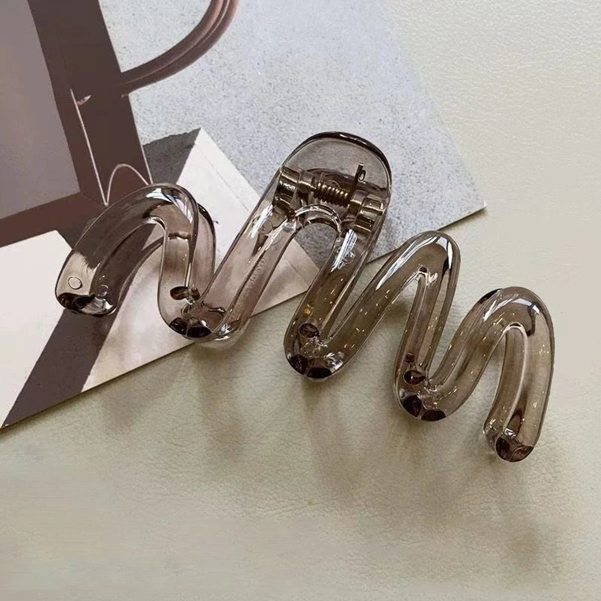 Glossy Elegant Hair Clip