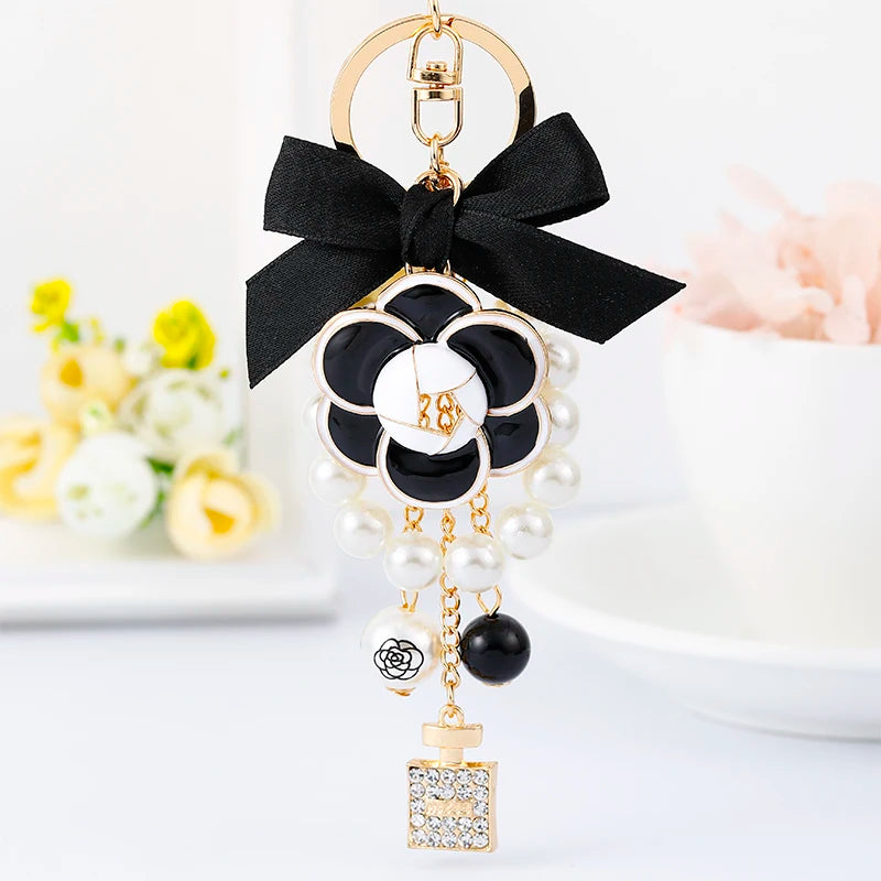 Luxury Camellia Keychain – Alloy & Fabric Flower Jewelry for Women