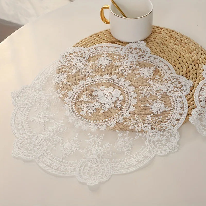 Retro Style Lace Placemat