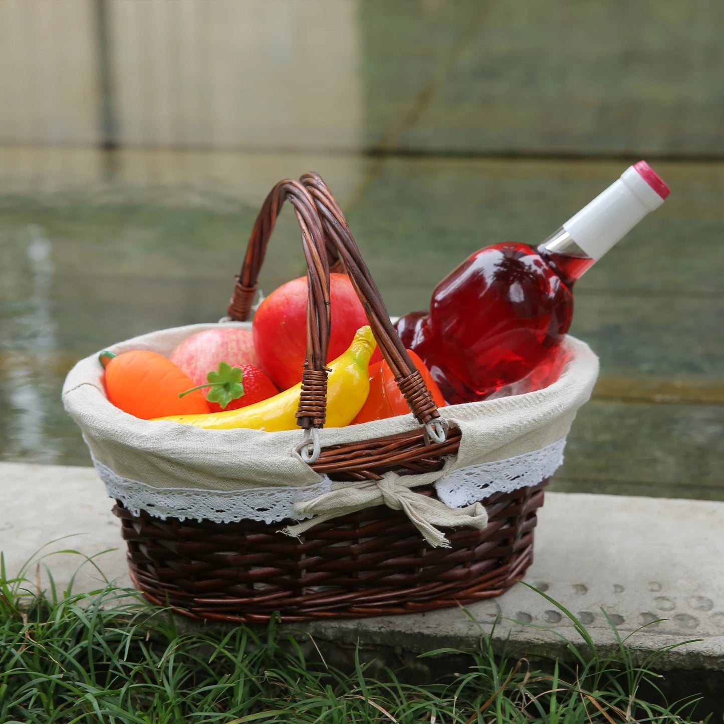 New Handmade Wicker Picnic Basket