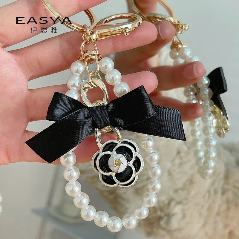 Luxury Camellia Keychain – Alloy & Fabric Flower Jewelry for Women