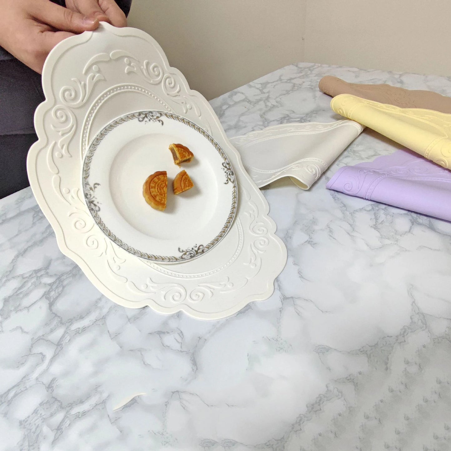 French Silicone Oval Placemat