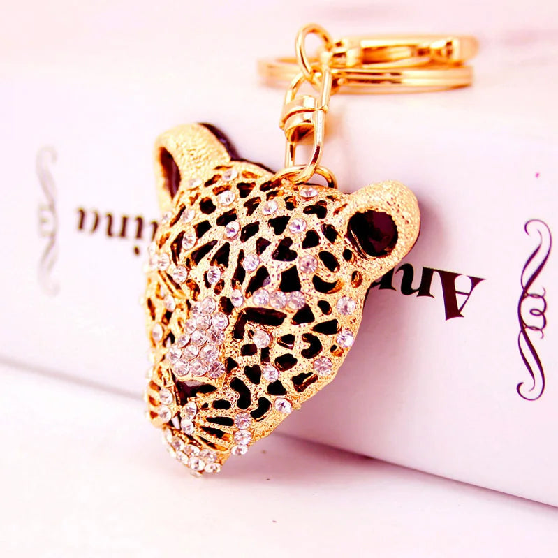 Chic Leopard Crystal Keychain – Luxury Bag & Car Pendant