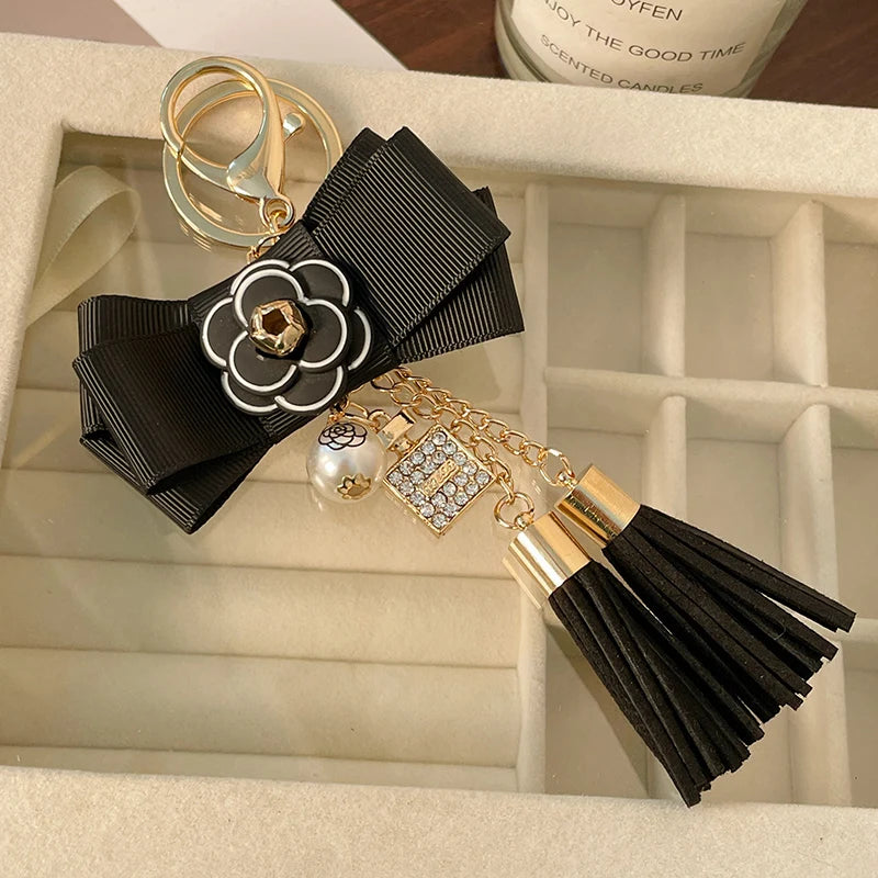 Luxury Camellia Keychain – Alloy & Fabric Flower Jewelry for Women