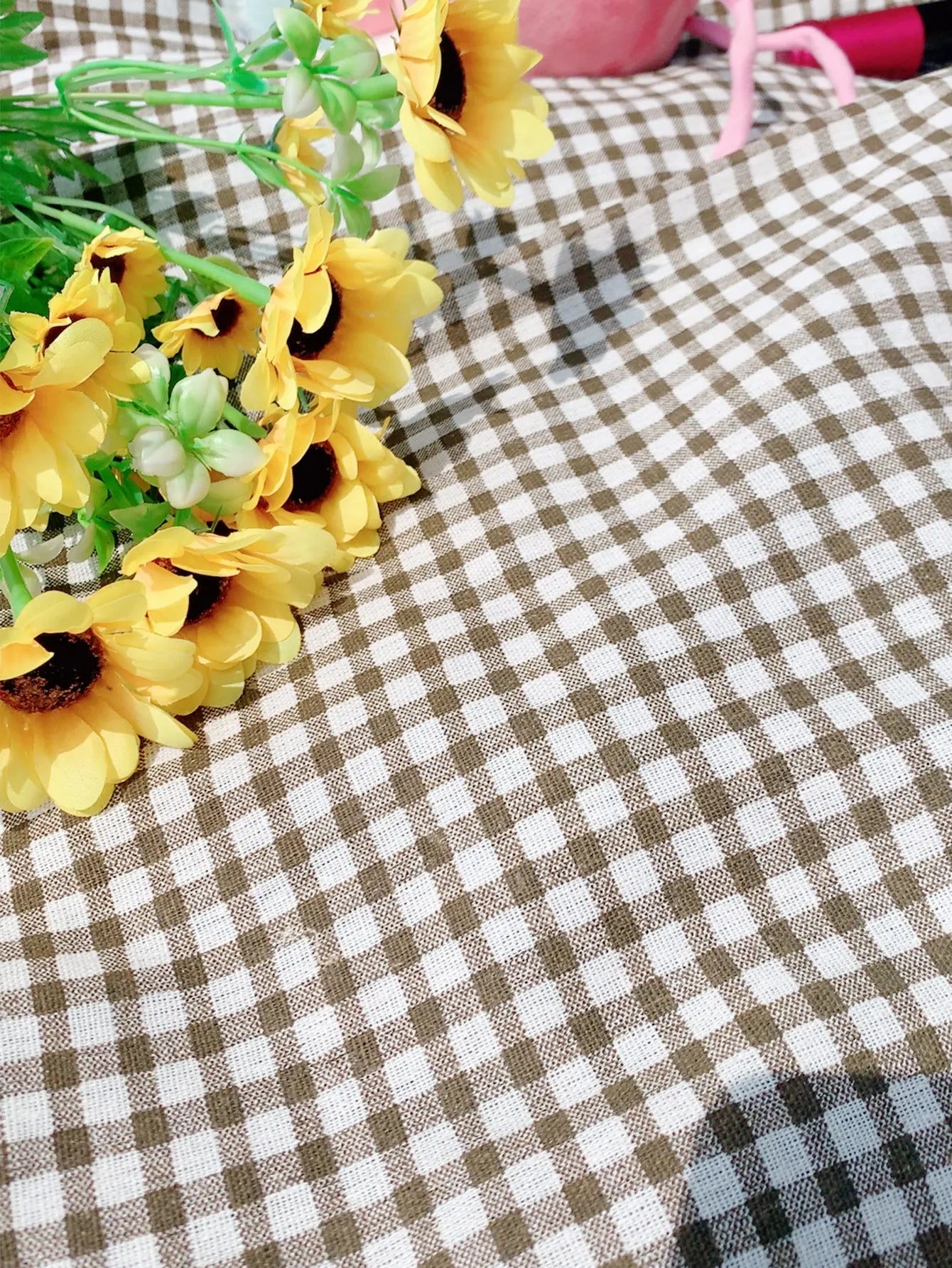 Cozy Checkered Cotton Picnic Blanket for Outdoor & Home