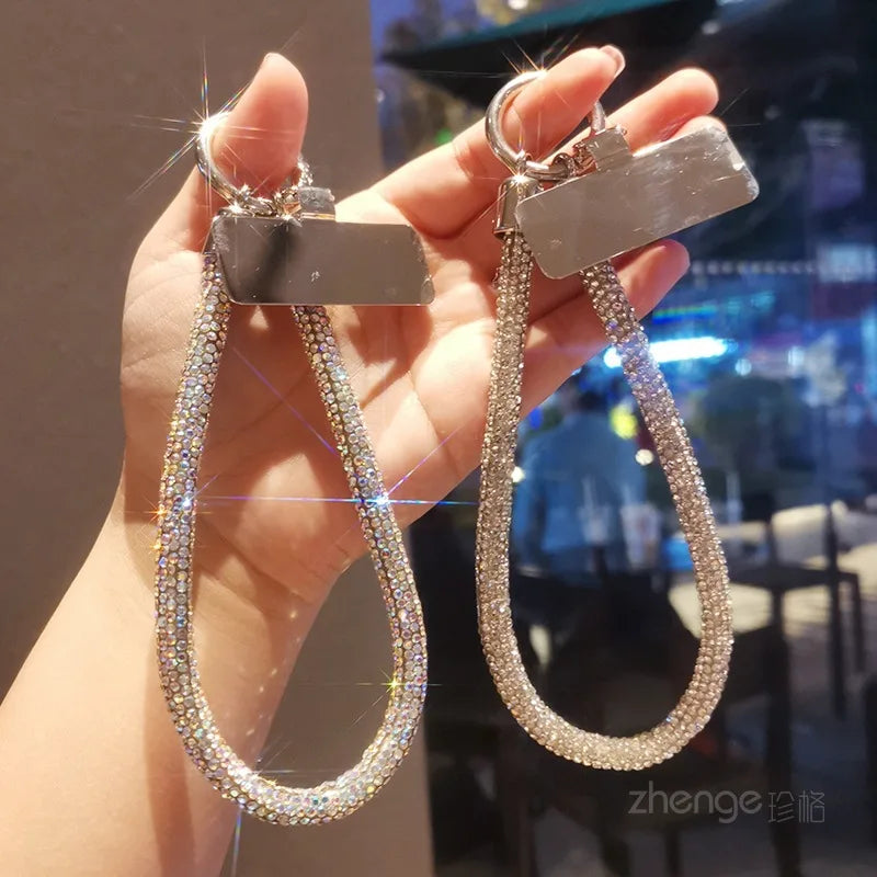 Luxury Full Diamond Phone Lanyard – Light Luxury Wrist Keychain