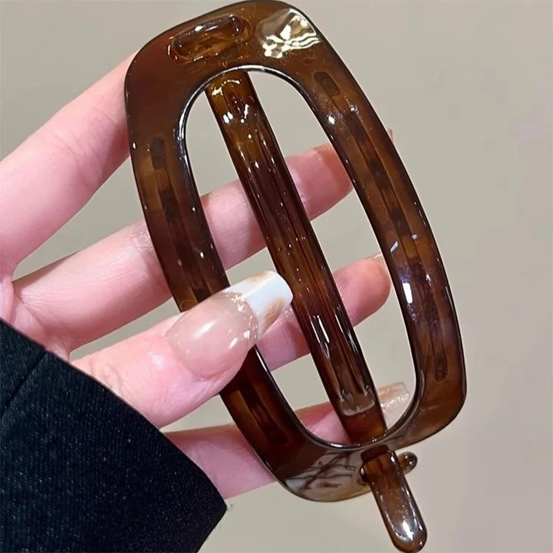 Oval Hair Claw Clip